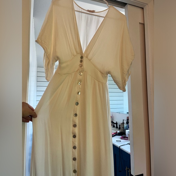 Showpo midi dress - Picture 3 of 4